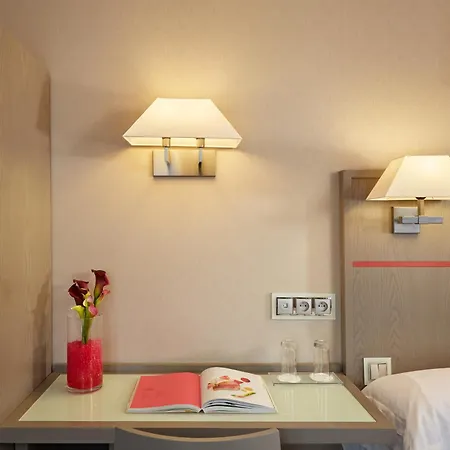 Hotel Alize Grenelle Tour Eiffel Paris