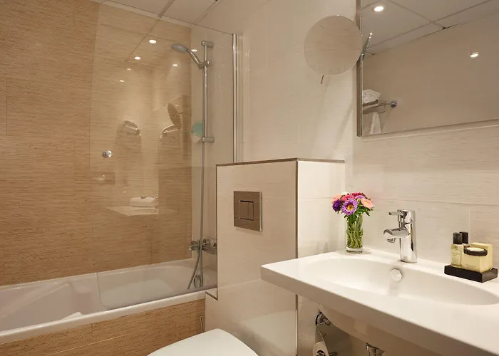 Hotel Alizé Grenelle Tour Eiffel 3*